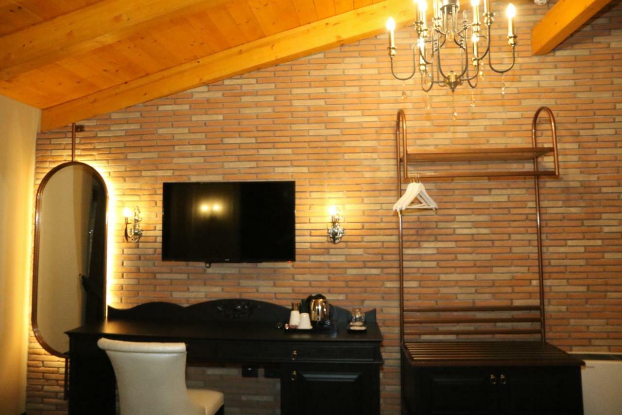 Kloest Hotel